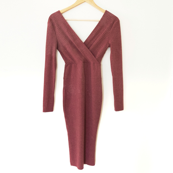 L'ATISTE Dresses & Skirts - L'ATISTE NWT Bodycon Long Sleeve Wrap Midi Dress